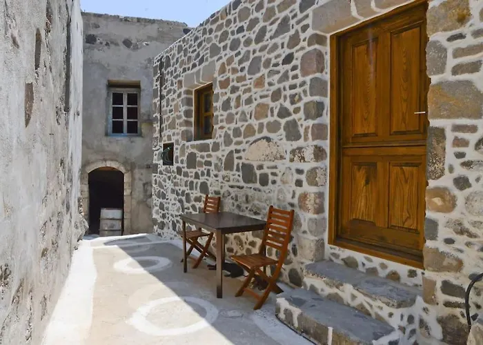 Volcano View Nisyros Tatil Evi Emporeiós